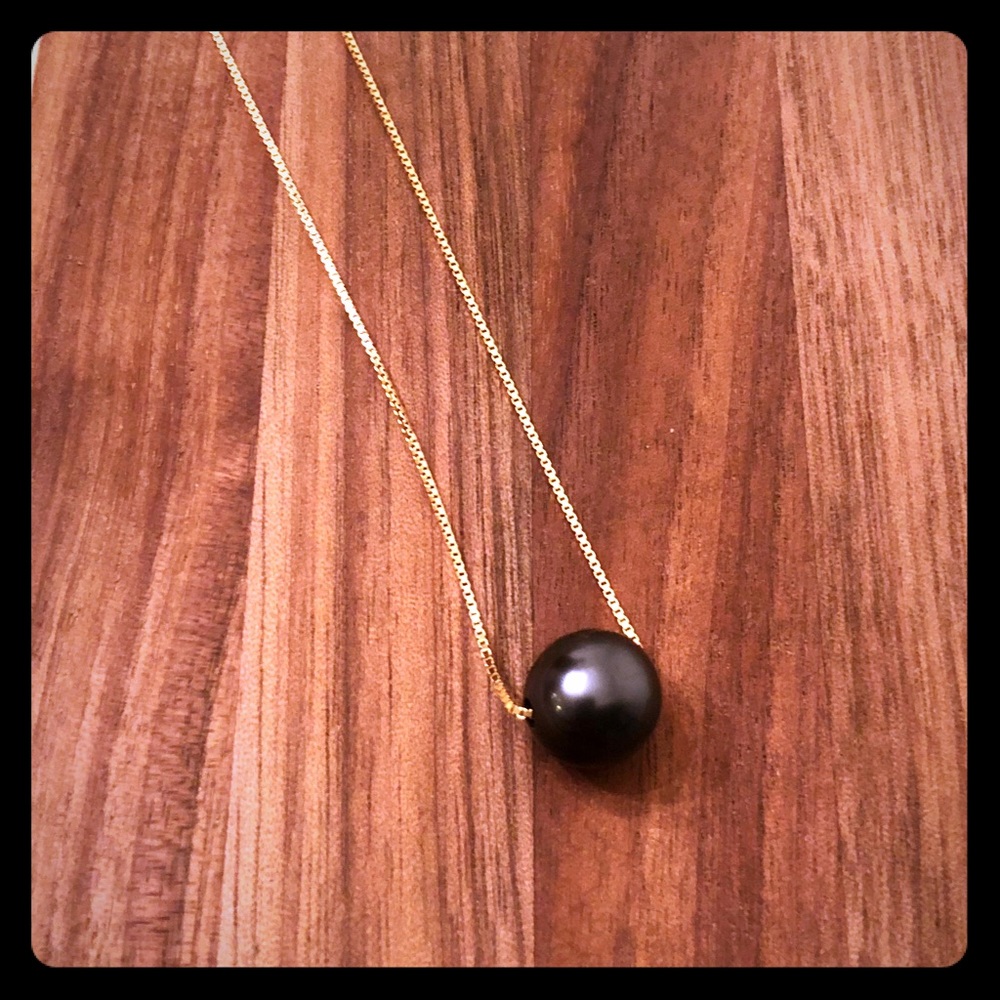 14k solid gold Tahitian Pearl Necklace